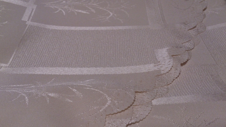 СКАТЕРТИ люкс от 1000 руб.