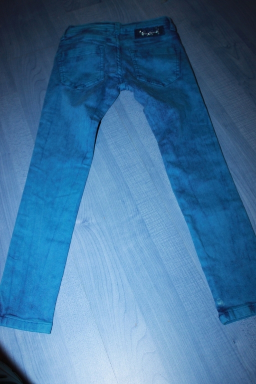 Для модных девчонок в наличии, размер можно заказать другие ))