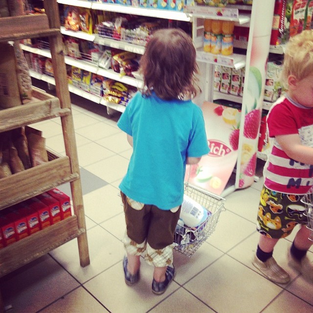 Дети и помощь маме