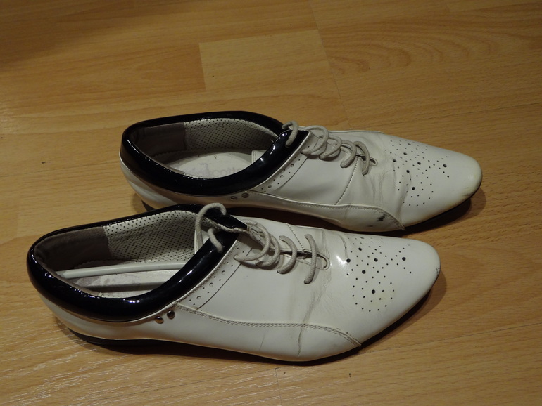 Генеральная уборка!!! Сабо, туфли, ботильоны, сапоги, кроссовки...У меня 37,5, ношу 38р-р