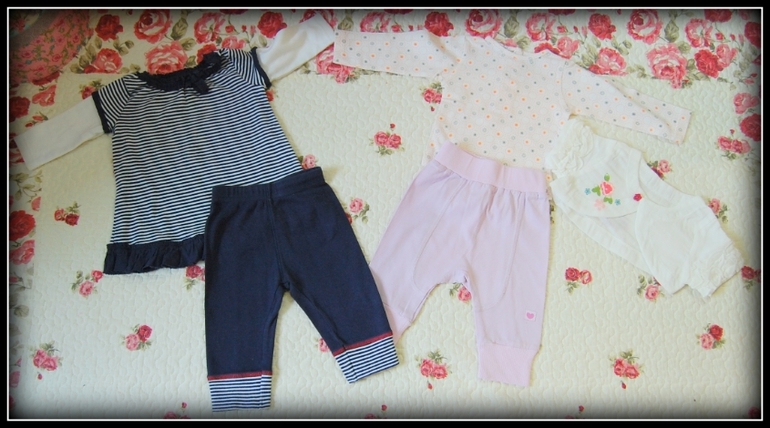 Одежда для девочки от 0 до 6 мес .Цены от 100 рублей)))