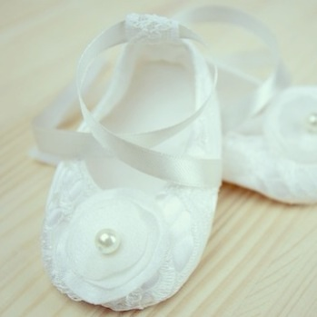 Сапожки на маленькие ножки))