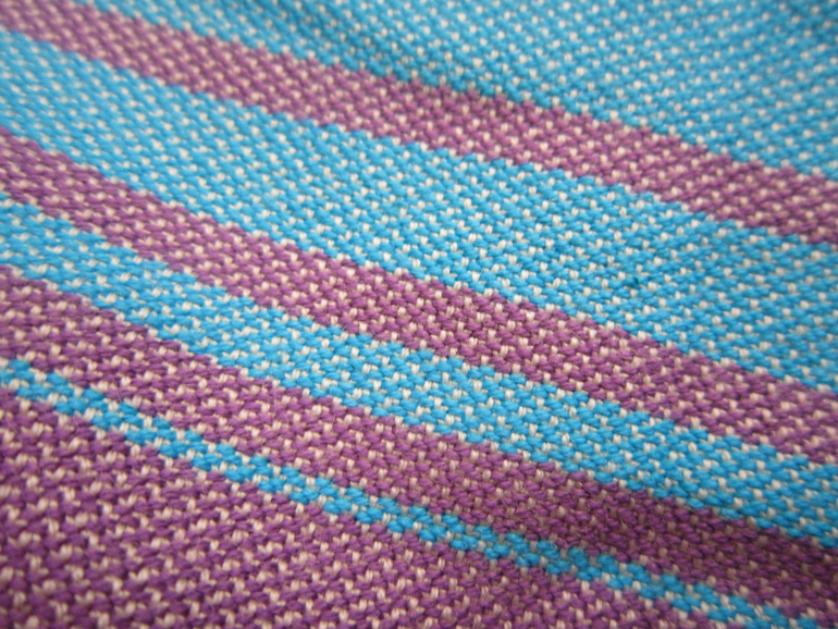 Little Frog - радужный лягушонок.