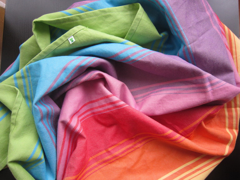 Little Frog - радужный лягушонок.