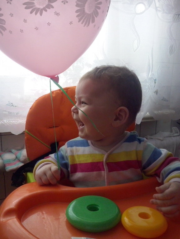 зубы у нас выходят ну вообще не по порядку:)