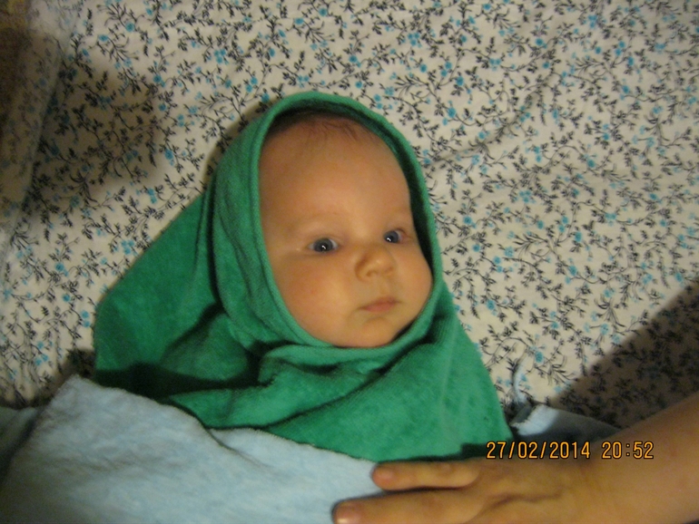 Искупалась,а теперь позирую!