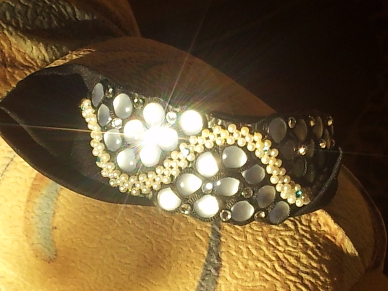 Ободочки, повязочки, броши и др.