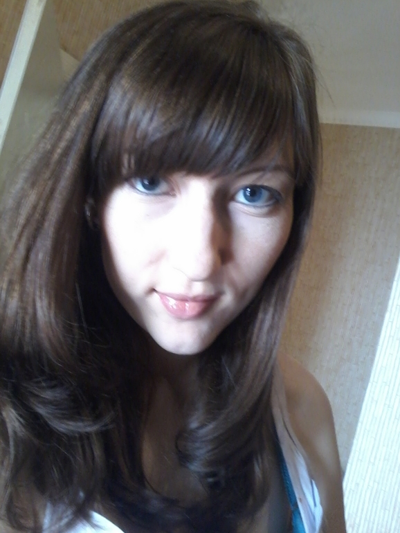 и я туда же ))) на сколько выгляжу?