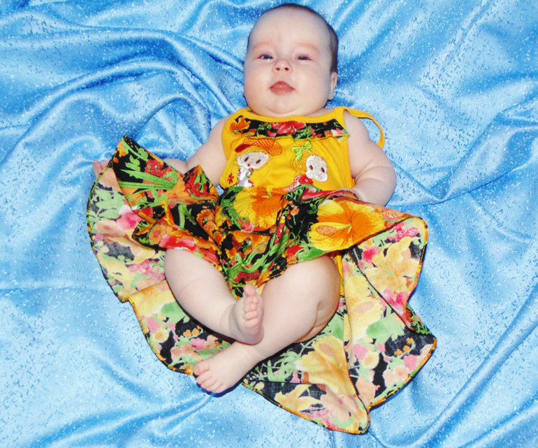 Просто)Делать мамке было не чего)