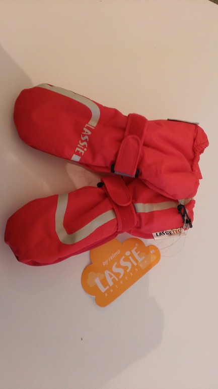 Краги на девочку LASSIE из Финляндии в наличии. р-р 1 Цена: 500 руб.