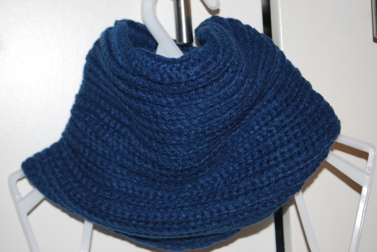 Шапки и шарфы