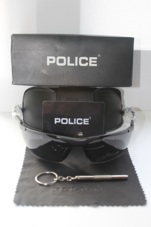 Cолнцезащитные мужские очки Police P6806