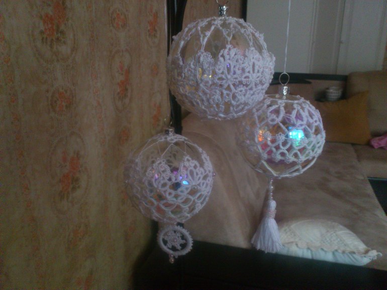 Шары в обмен на альбом.