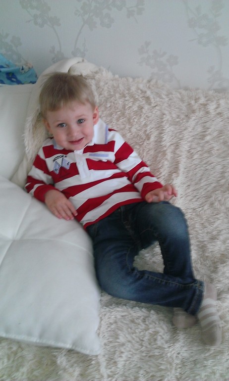 Мой зайчик,еле поймала сфоткать)))