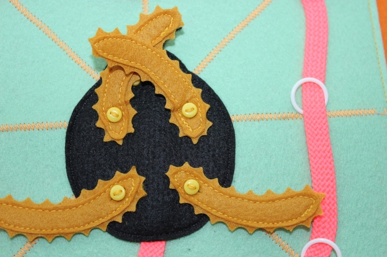 Развивающая книжка.