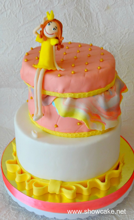 Трехъярусный с принцессой.