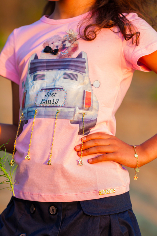 Большая распродажа детской одежды.