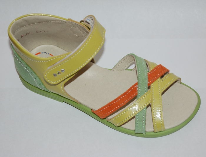 Босоножки для девочки Тотто (размеры 26-34, новые) в наличии !