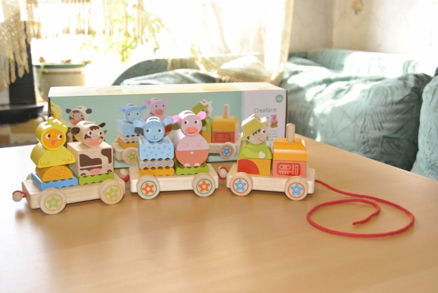 Сашкины радости или чудеса из лавочки. Год первый.