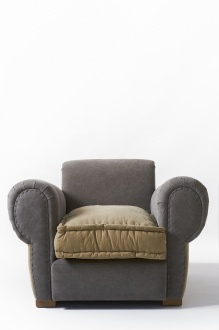 Выбрать кресла в новую гостиную