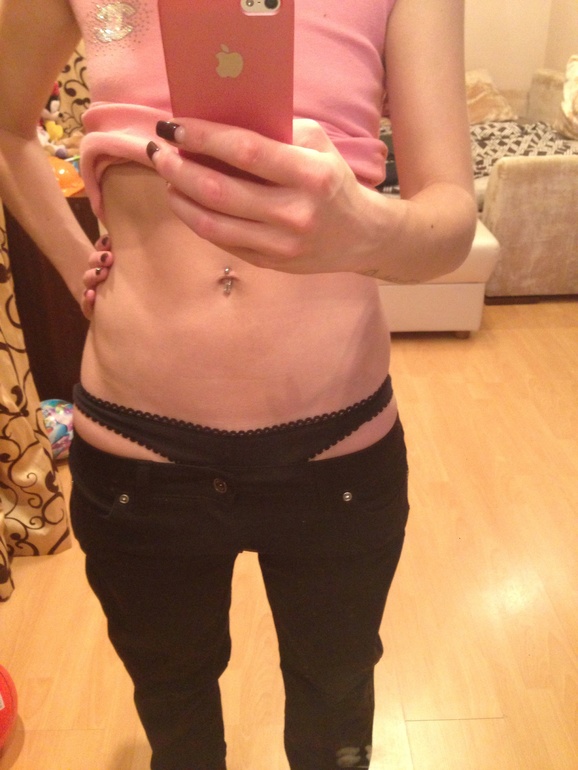 Нашла старые джинсы))))