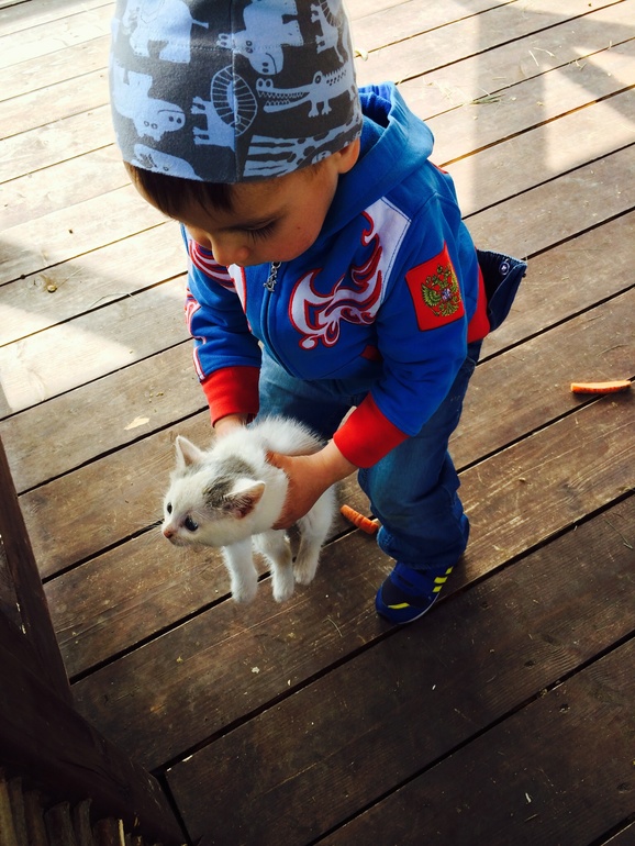 Контактный зоопарк в конном клубе Русь