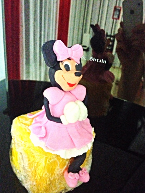 Минни-маус)