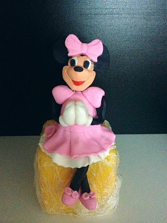 Минни-маус)