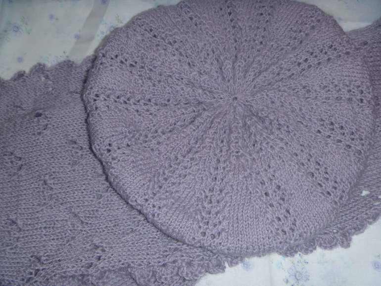 Комплектик для мамы и шапочка для дочки