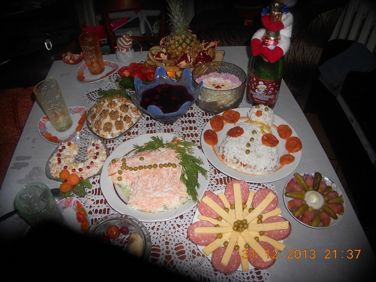 наш стол начала 2014 года