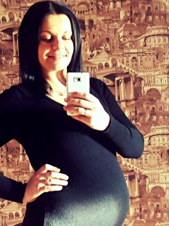 скучно нам без папы...наслаждаемся фотографиями