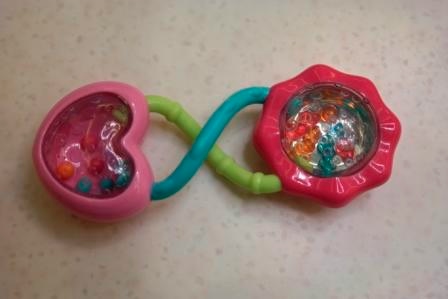 наши любые игрушки с 0 до 11 месяцев))