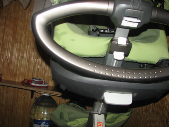 Продам коляску Stokke Xplory за 25000. Я регион, вышлю почтой.