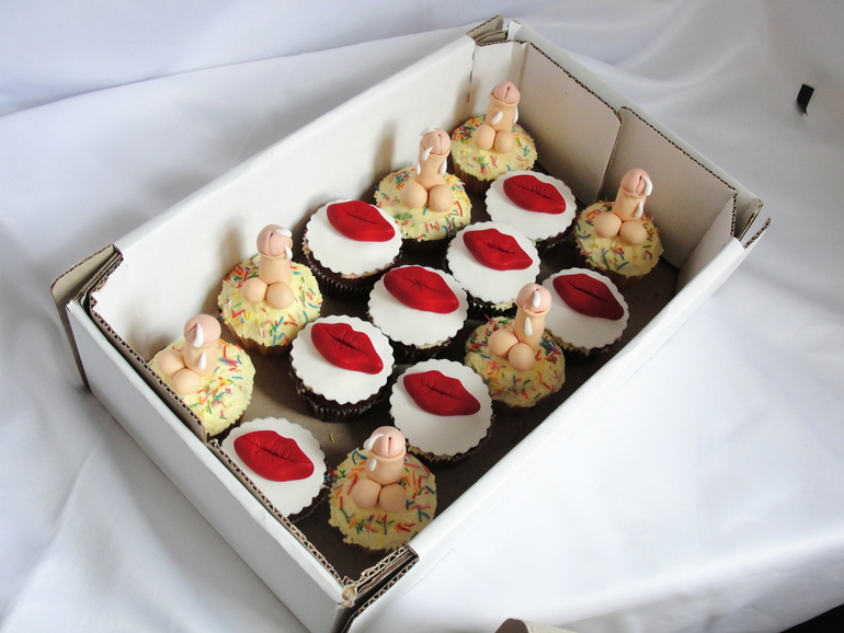 Эротические капкейки