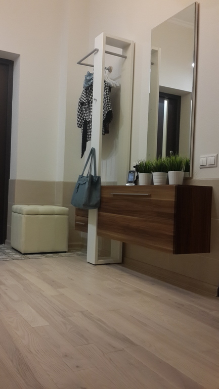 Наша прихожая почти доделана. Показываю и прошу совета))