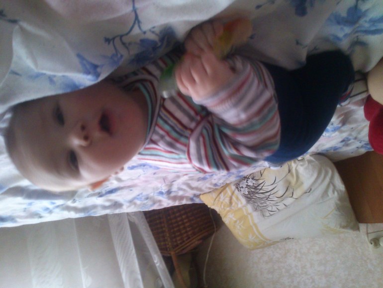 Нам 4 месяца и 10 дней)