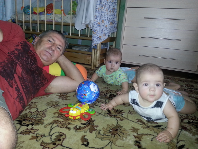 Мы теперь с вами!! Илья и Савва. 7 мес.7дн