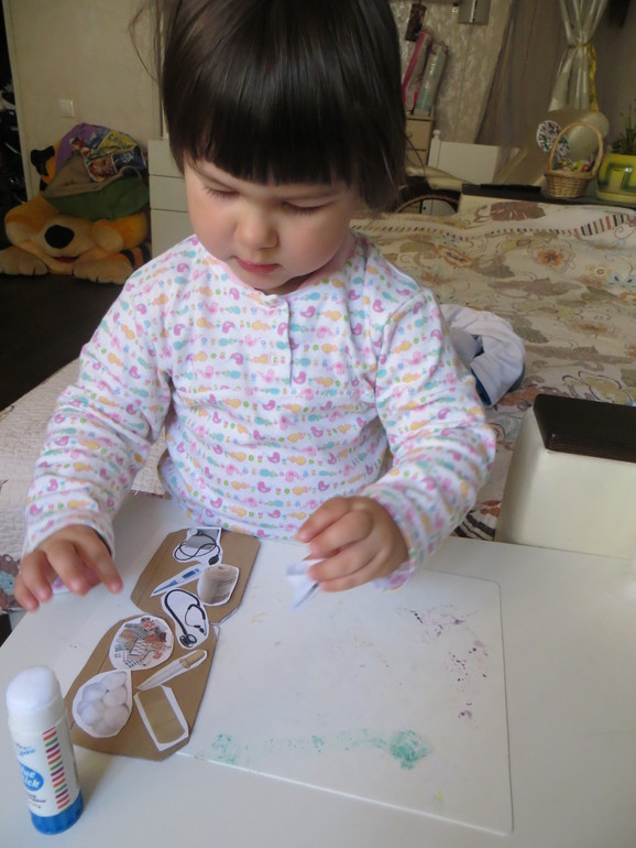 Играем в доктора (ТЗ для ребенка 2,4) + раздача матриала