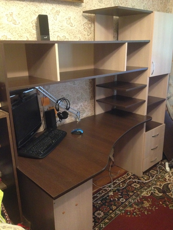 Продам уголок школьника за 4000