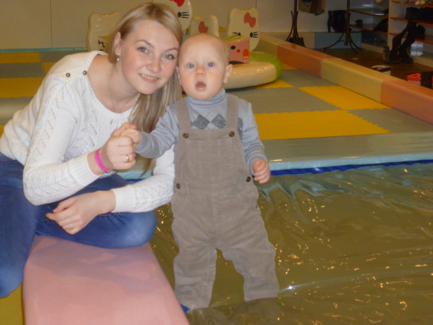 Вот и настал первый день рождения!!!!