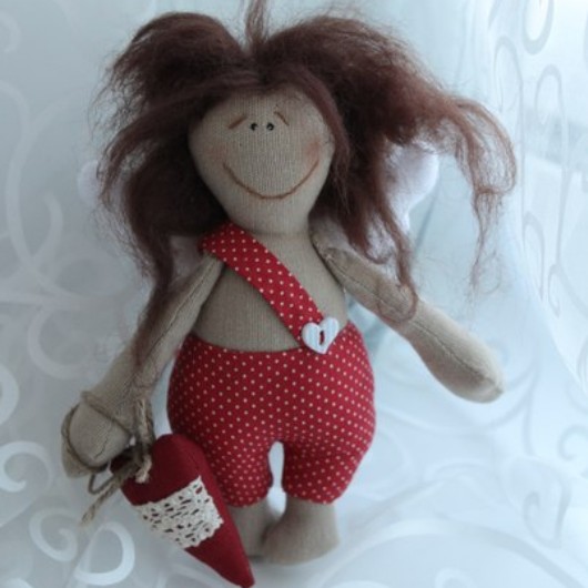 Влюбленный домовенок Кузя.