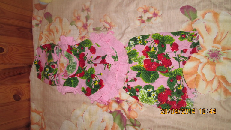 Отдам даром на девочку до 5 месяцев