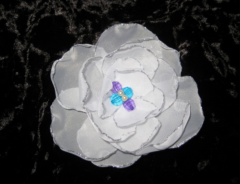 Красивые цветы из ткани для штор. Мастер-класс