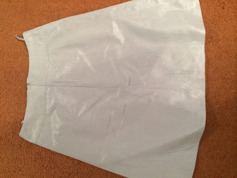 Продам летние юбочки и пиджачки, все 1000 рублей