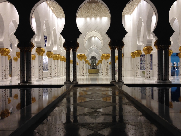 Абу-Даби и немного Дубая