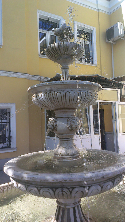 Театр. Крестный ход. Зуб и остальное.