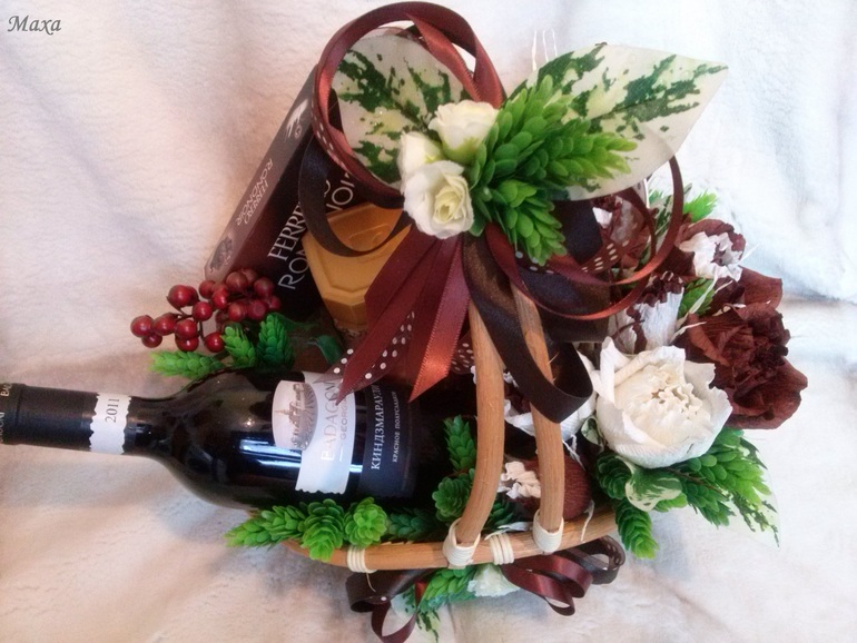 Подарок тренеру мужа и сынули!