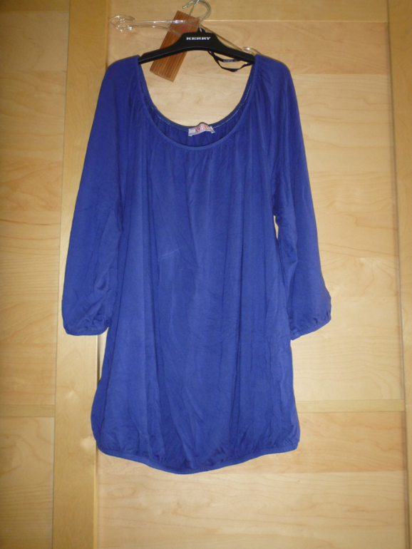 Джинсы и кофточки для беременных 48 размера, б/у