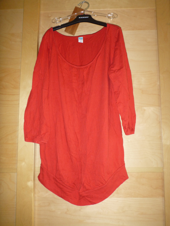 Джинсы и кофточки для беременных 48 размера, б/у