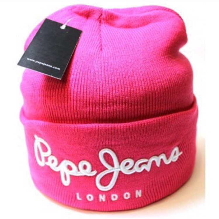 Шапка розовый цвет. Шапка Pepe Jeans London шапка. Pepe Jeans шапка женская. Шапка Patrizia Pepe розовый. Pepe в шапке.